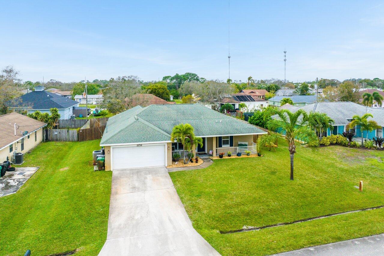 2232 SE Mcmaster Street