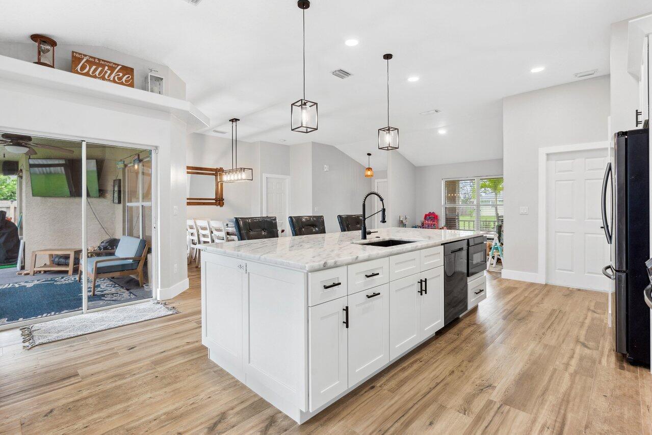 2232 SE Mcmaster Street