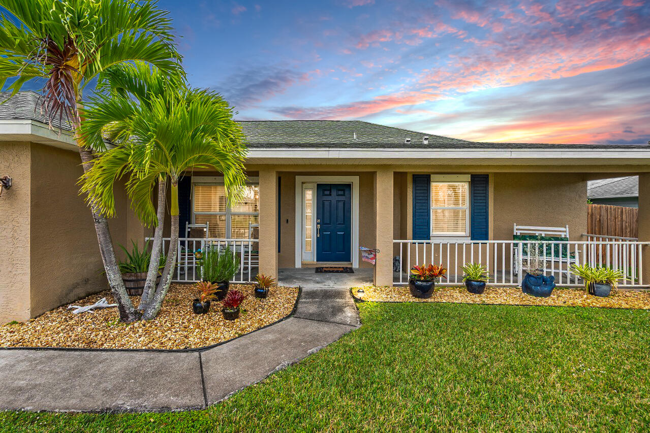 2232 SE Mcmaster Street