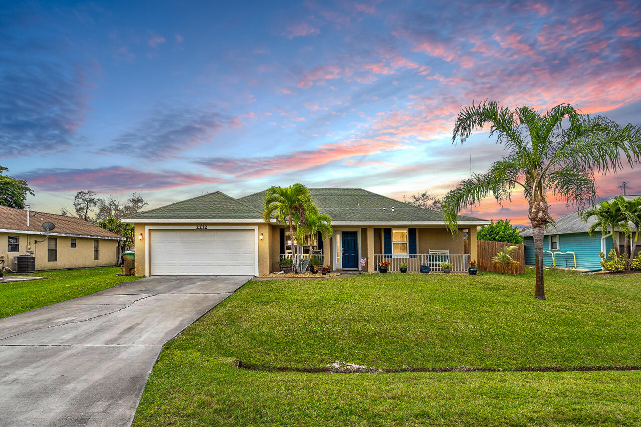 2232 SE Mcmaster Street