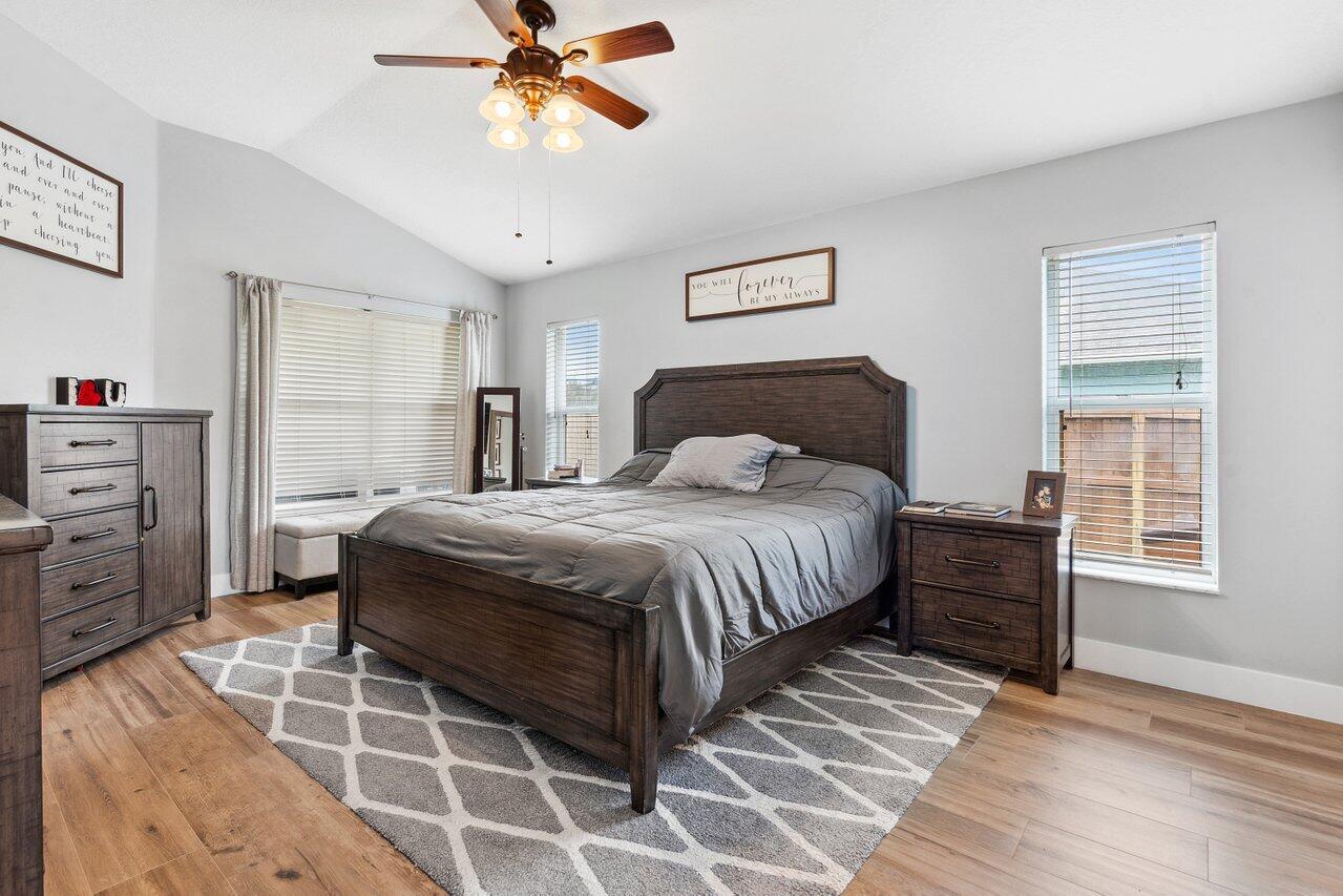 2232 SE Mcmaster Street