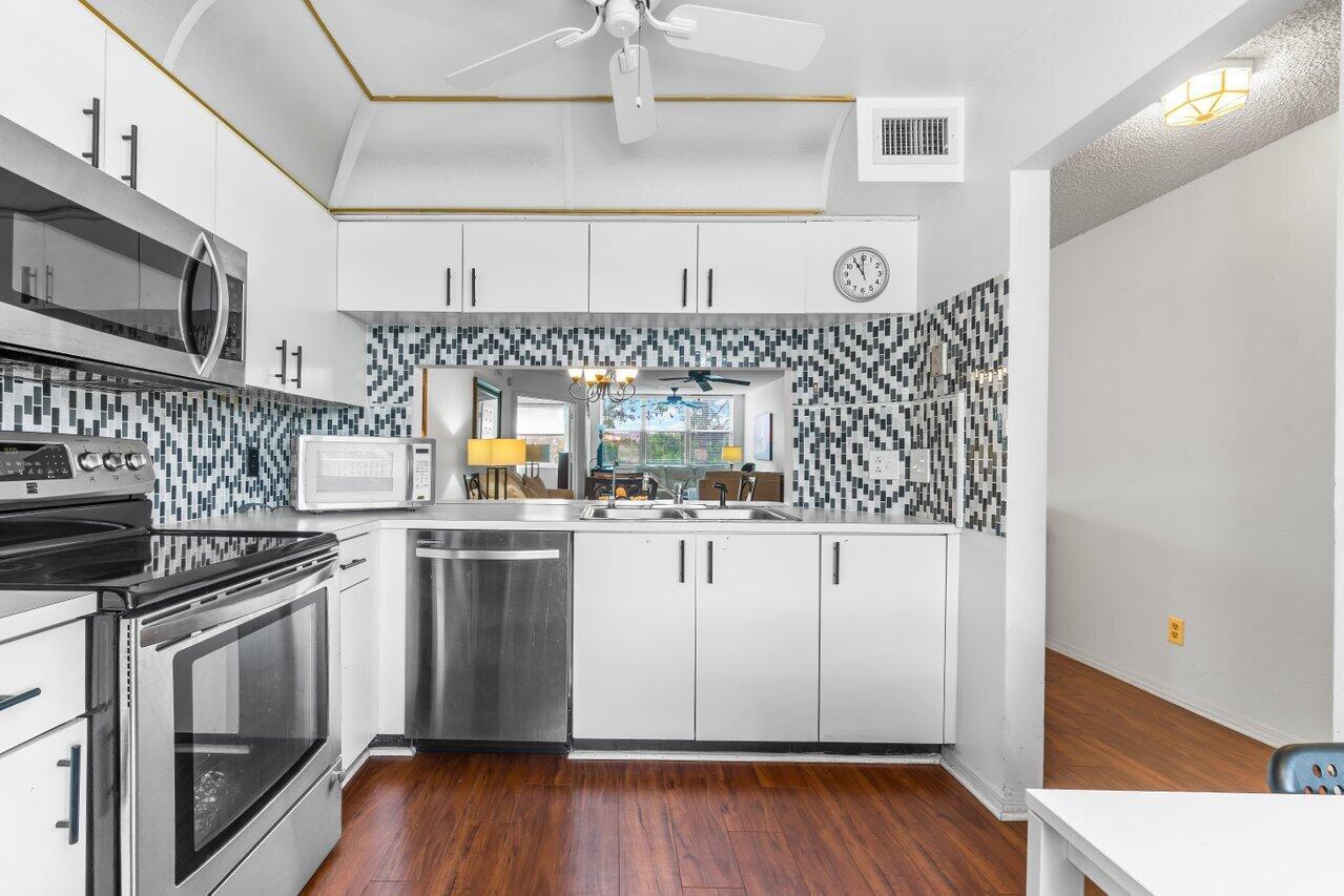 10414 NW 24th Place 301