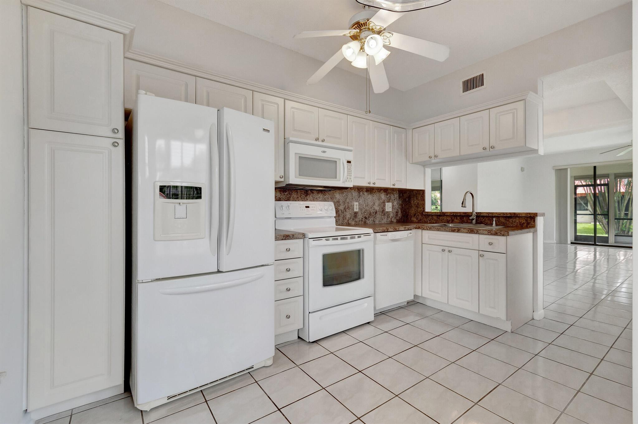 7884 Lexington Club Boulevard B