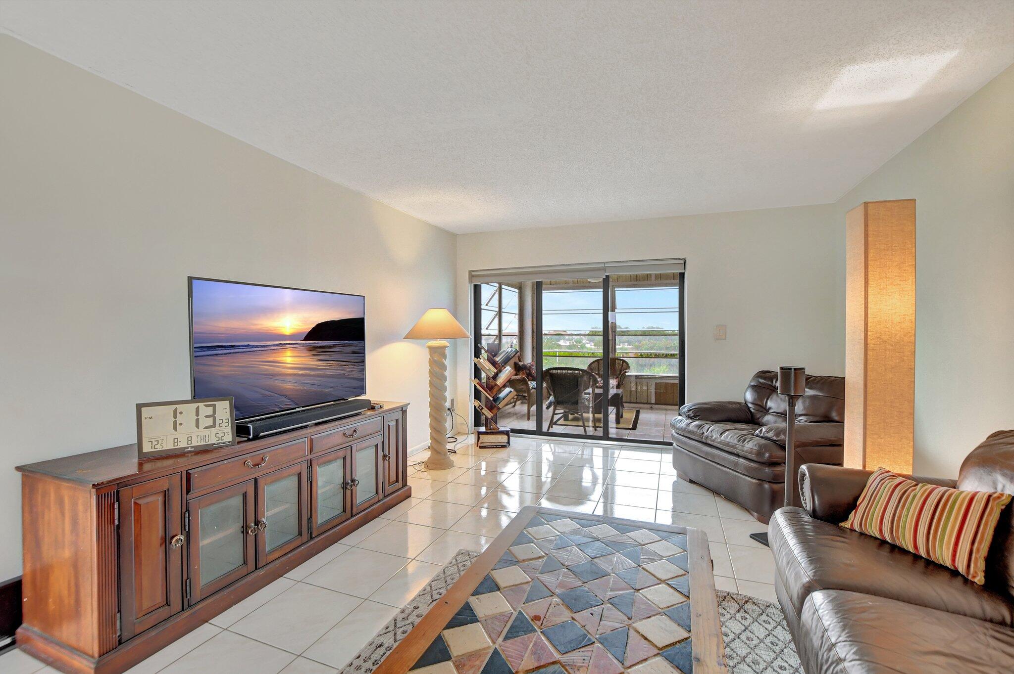 9233 SW 8th Street 401