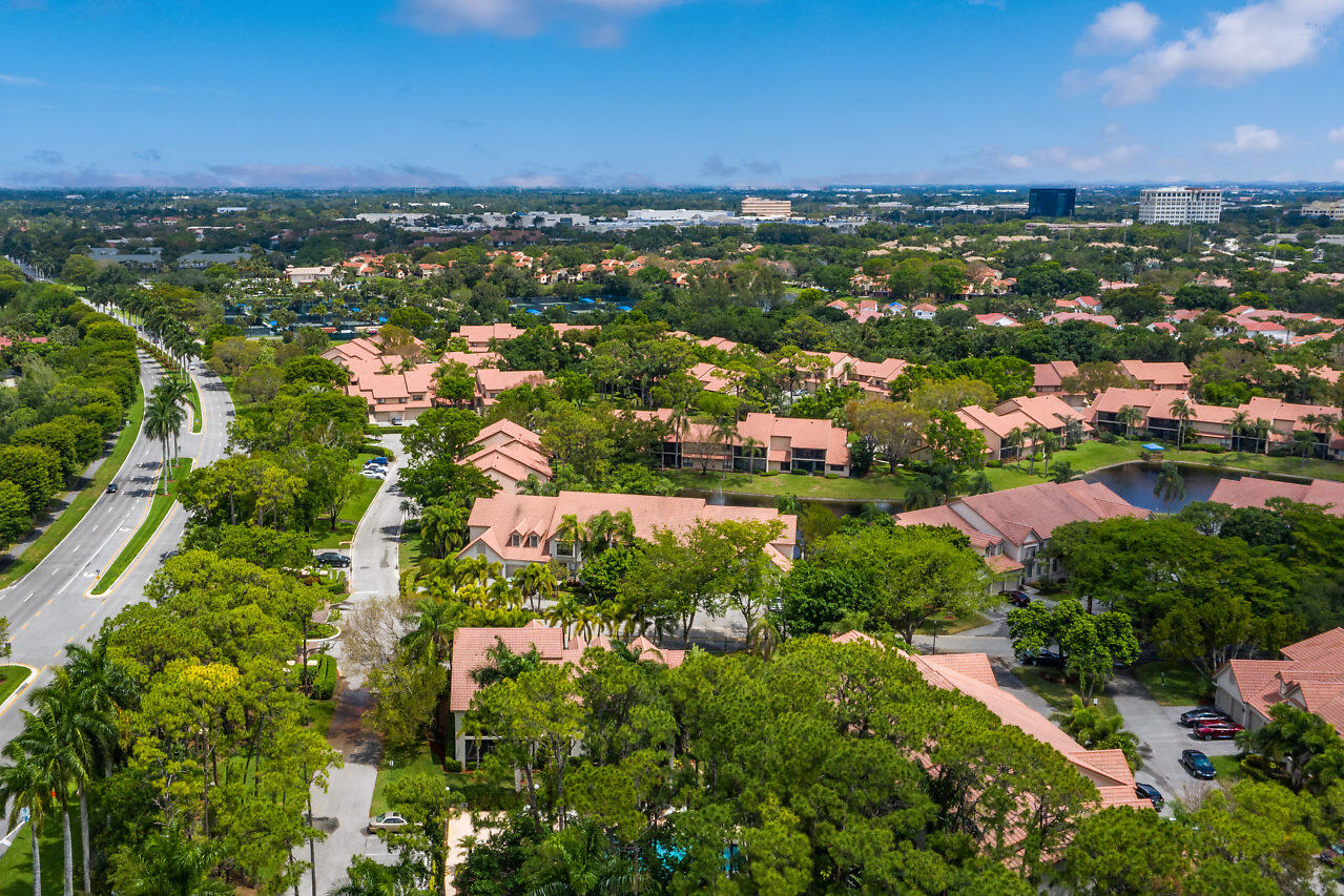5520 Coach House Circle C