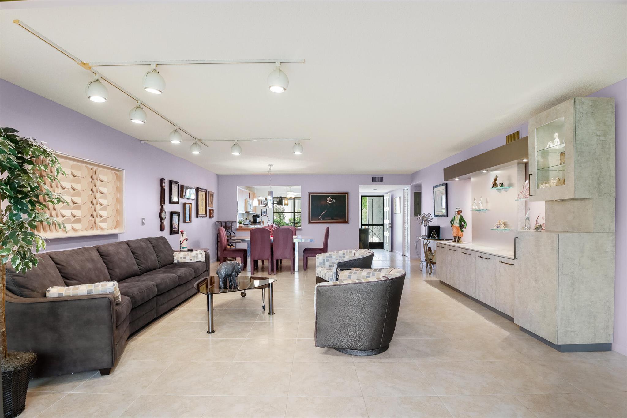 5617 Fairway Park Drive 104