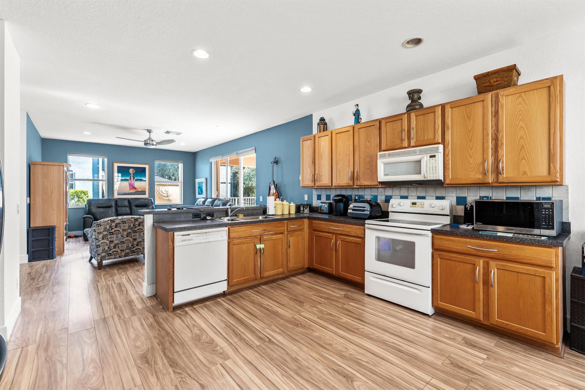 9274 Silver Glen Way