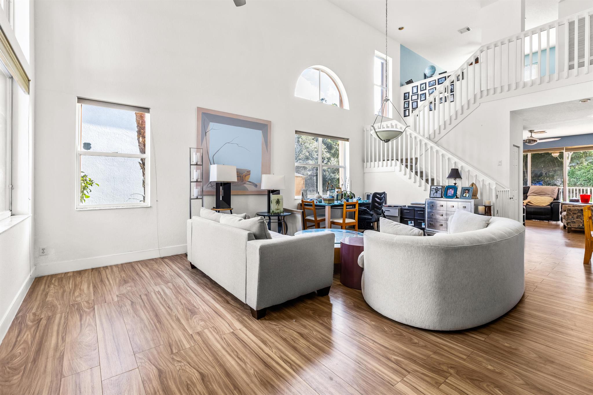 9274 Silver Glen Way