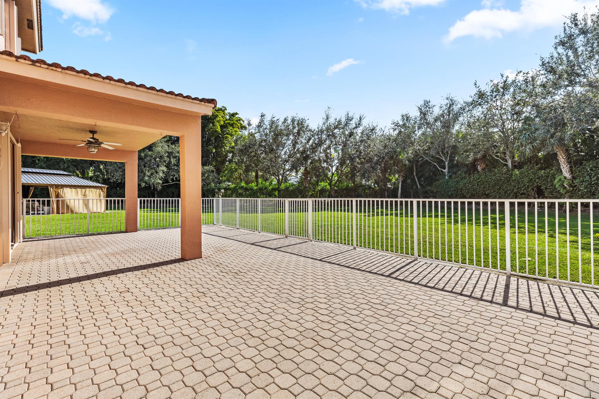 9274 Silver Glen Way