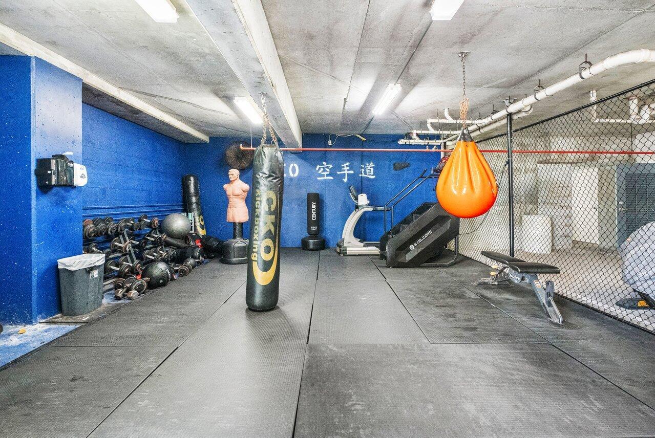 690 SW 1st Court 1913