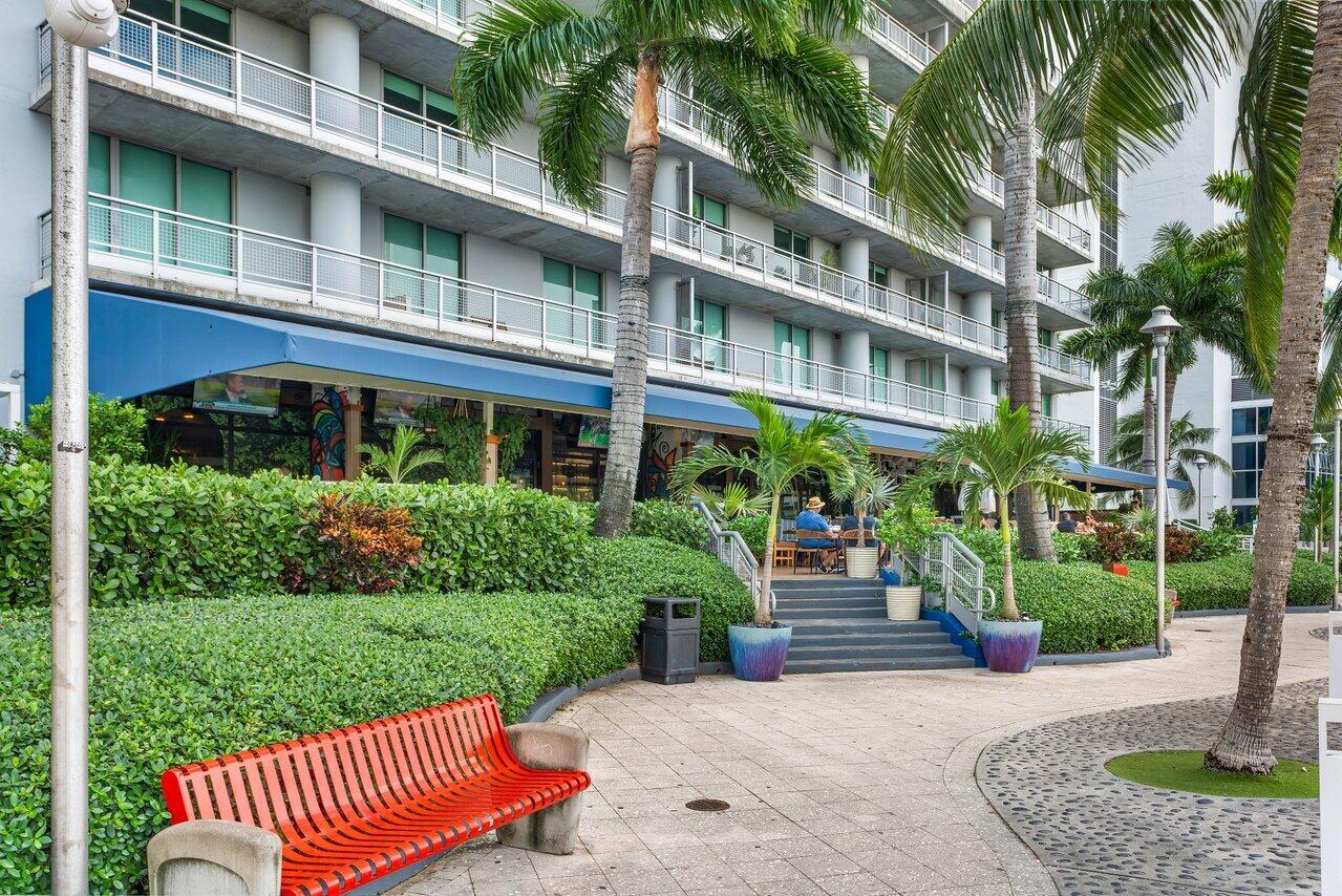 690 SW 1st Court 1913