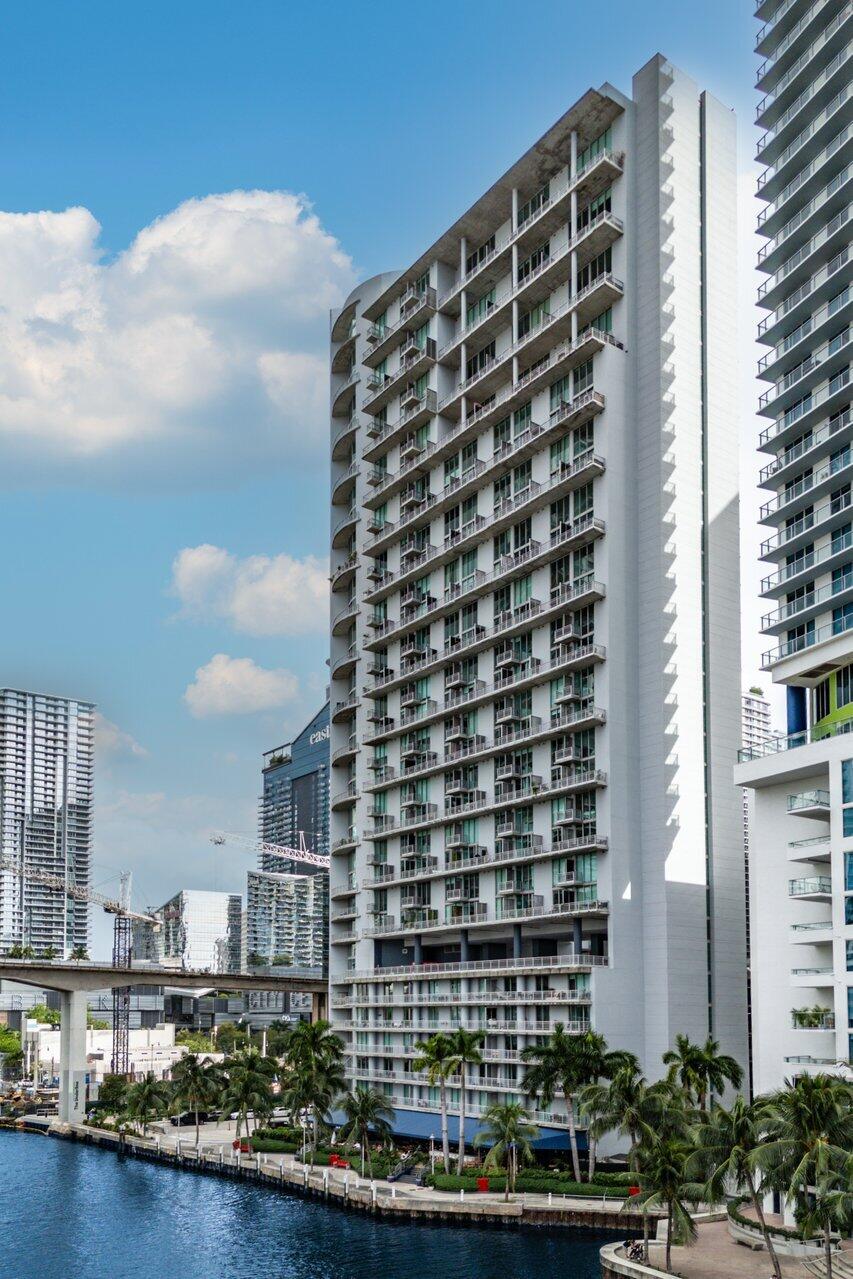 690 SW 1st Court 1913