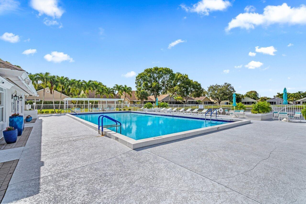 13750 Oneida Drive B1