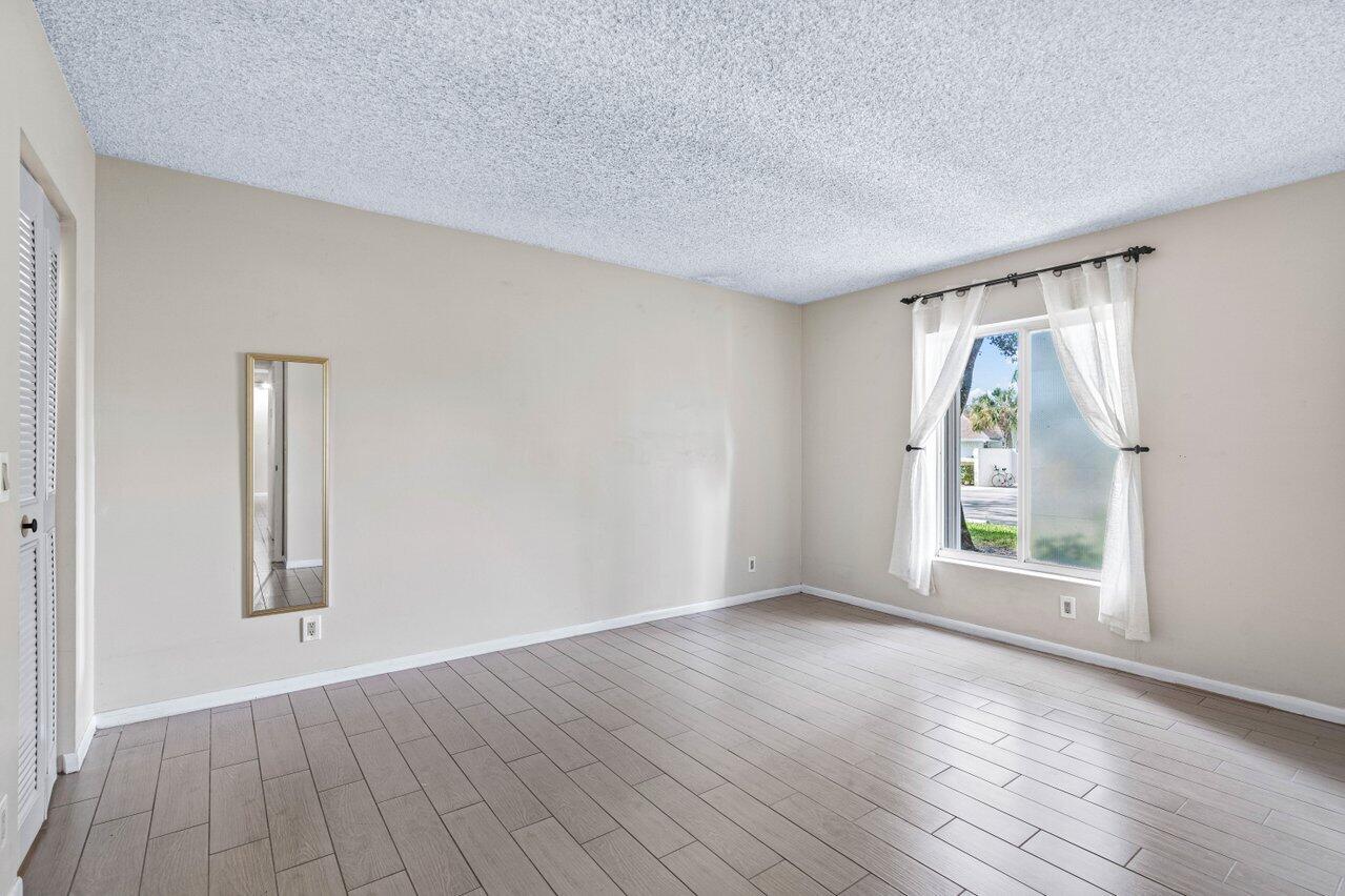 13750 Oneida Drive B1