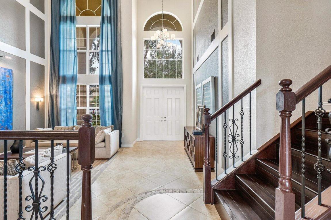 11843 Fox Hill Circle