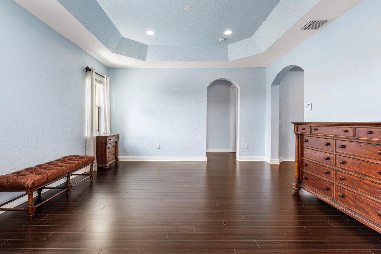 11843 Fox Hill Circle