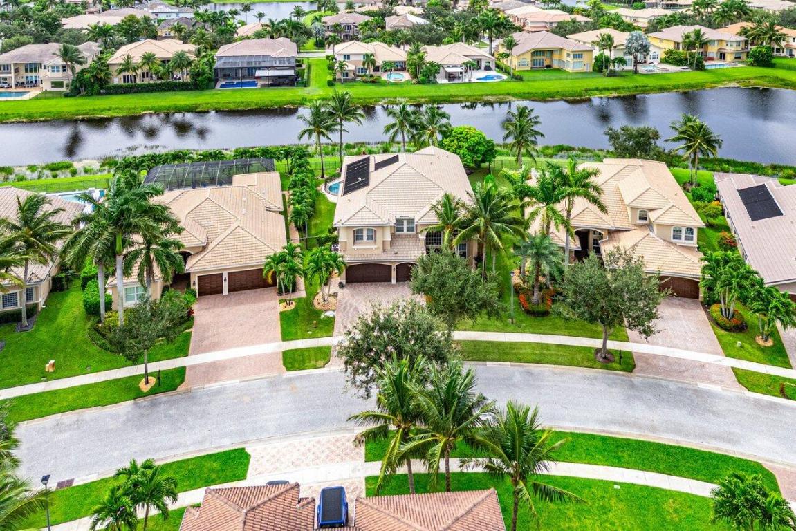 11843 Fox Hill Circle