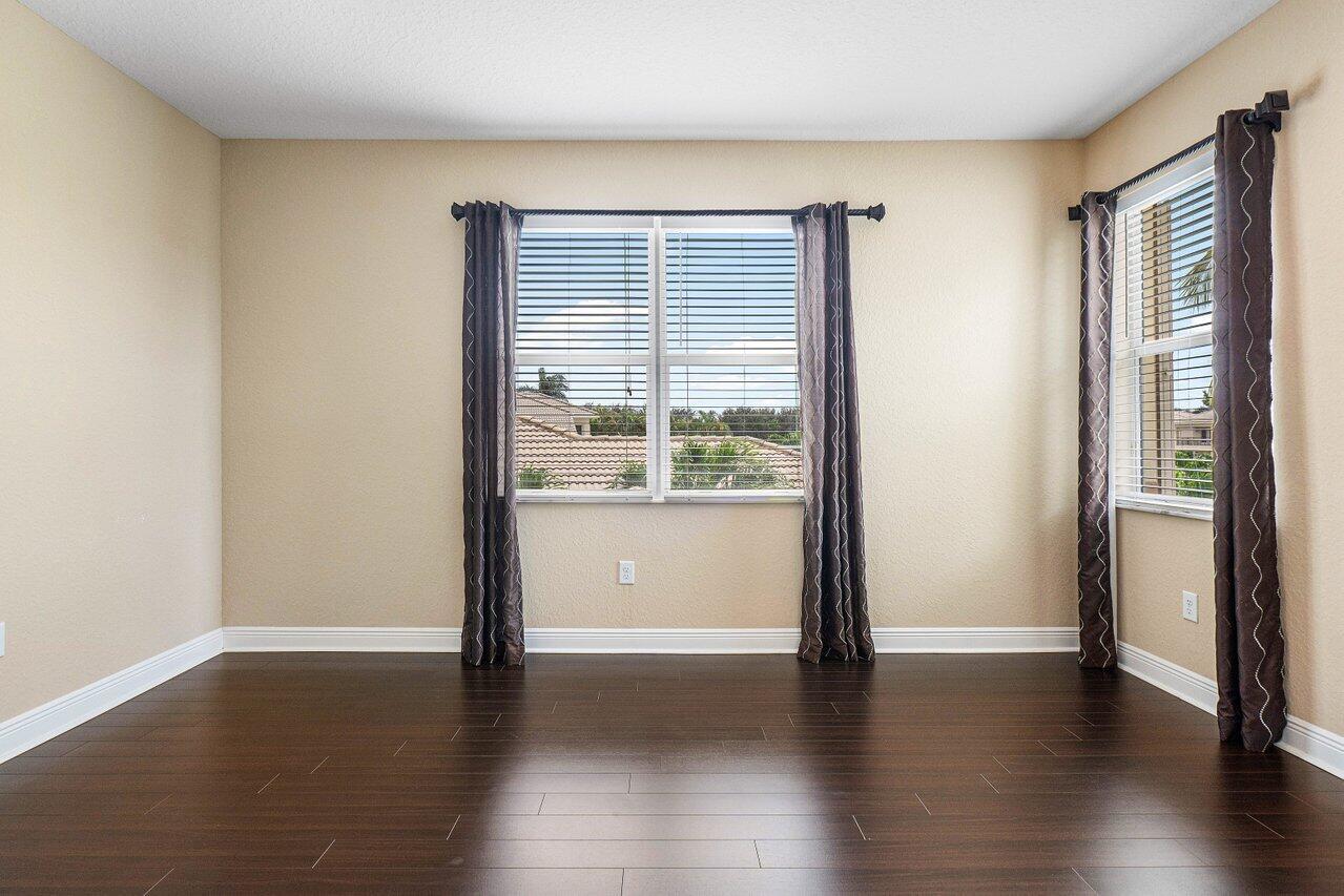 11843 Fox Hill Circle