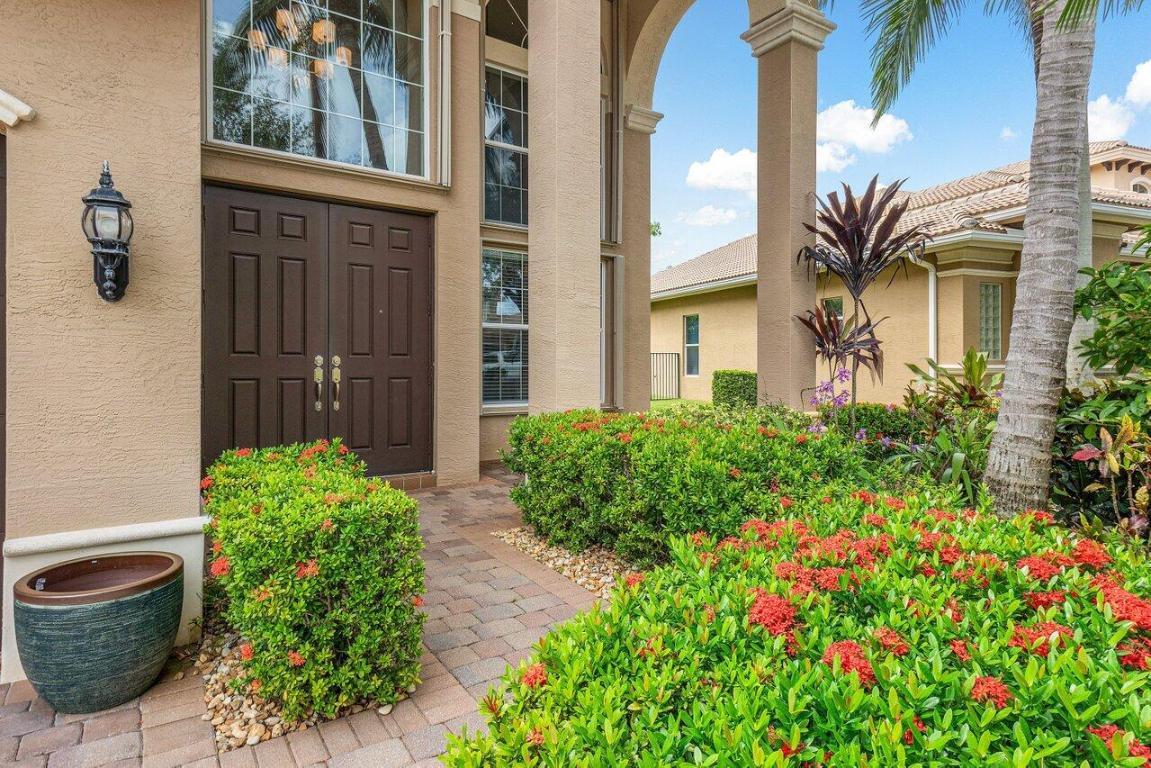 11843 Fox Hill Circle