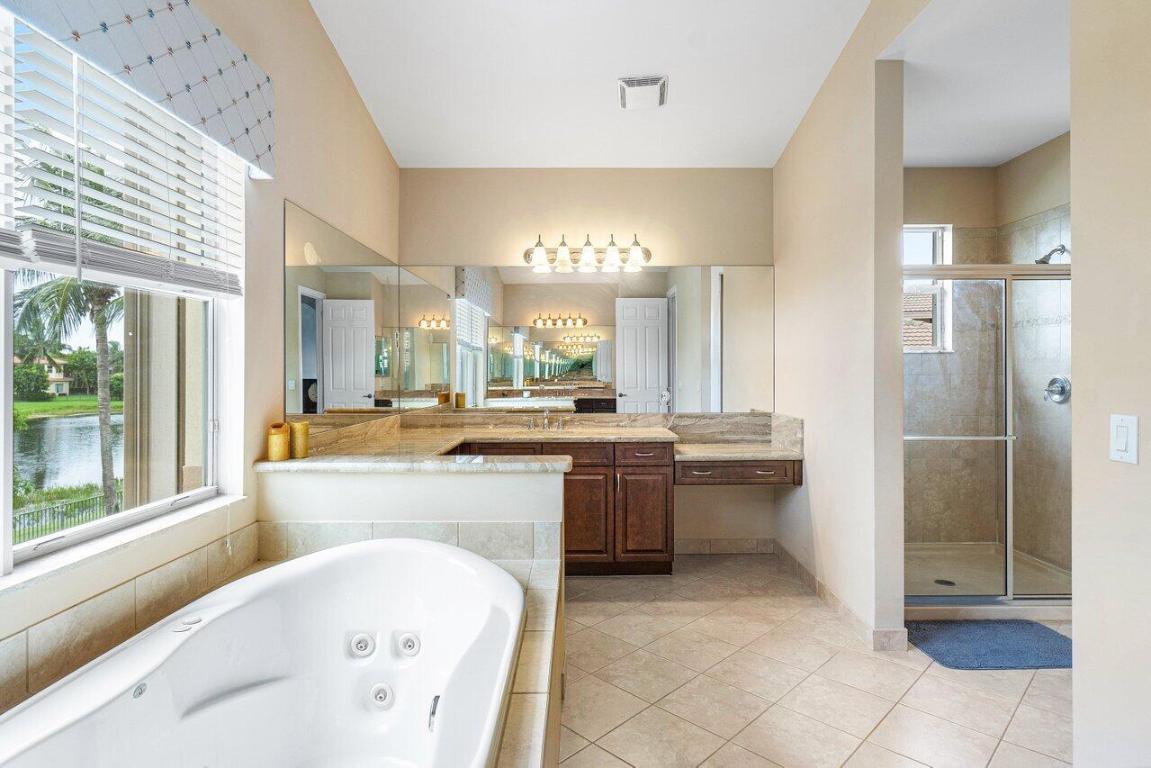 11843 Fox Hill Circle