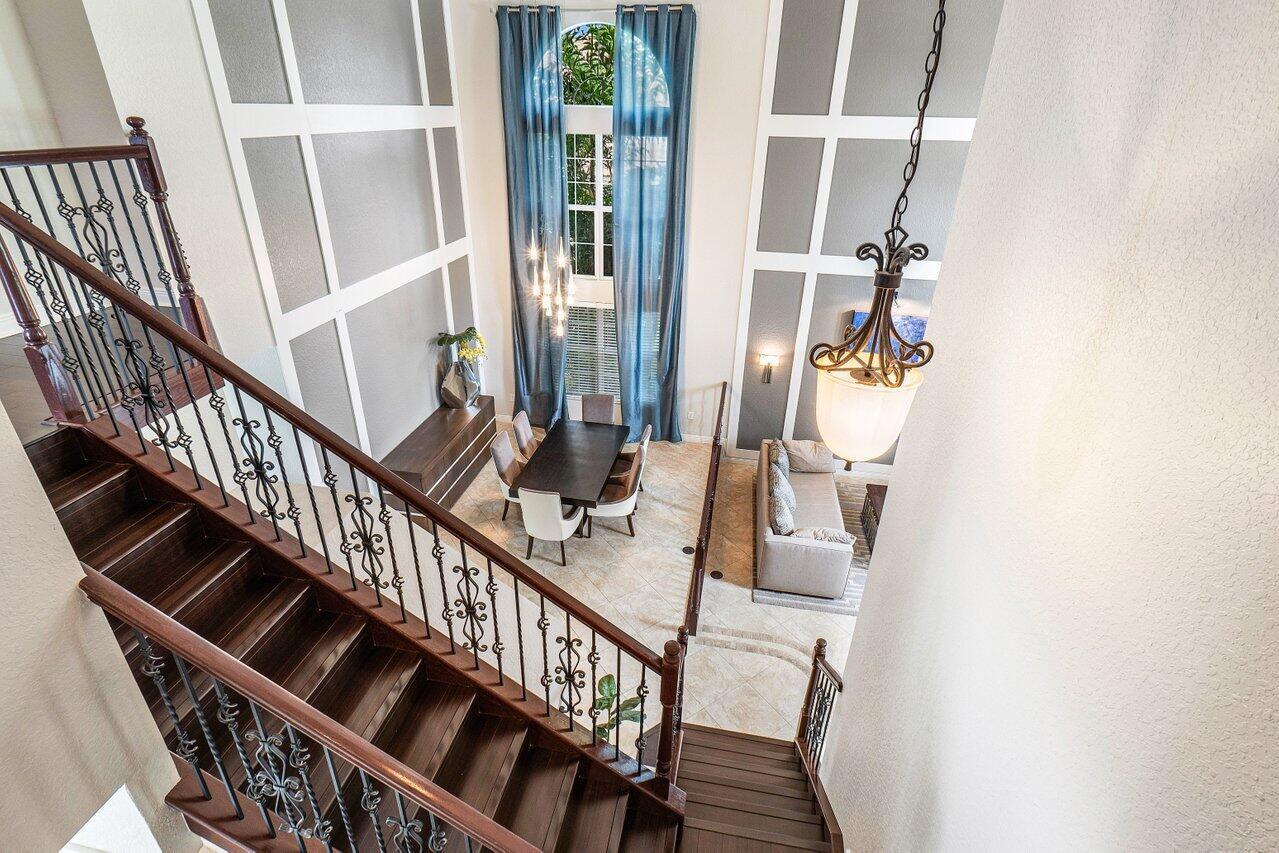 11843 Fox Hill Circle