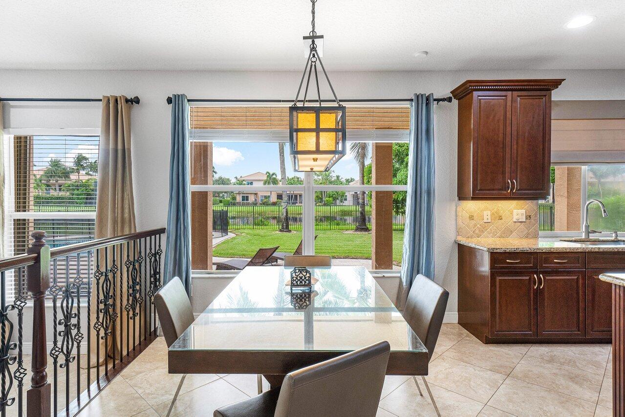 11843 Fox Hill Circle