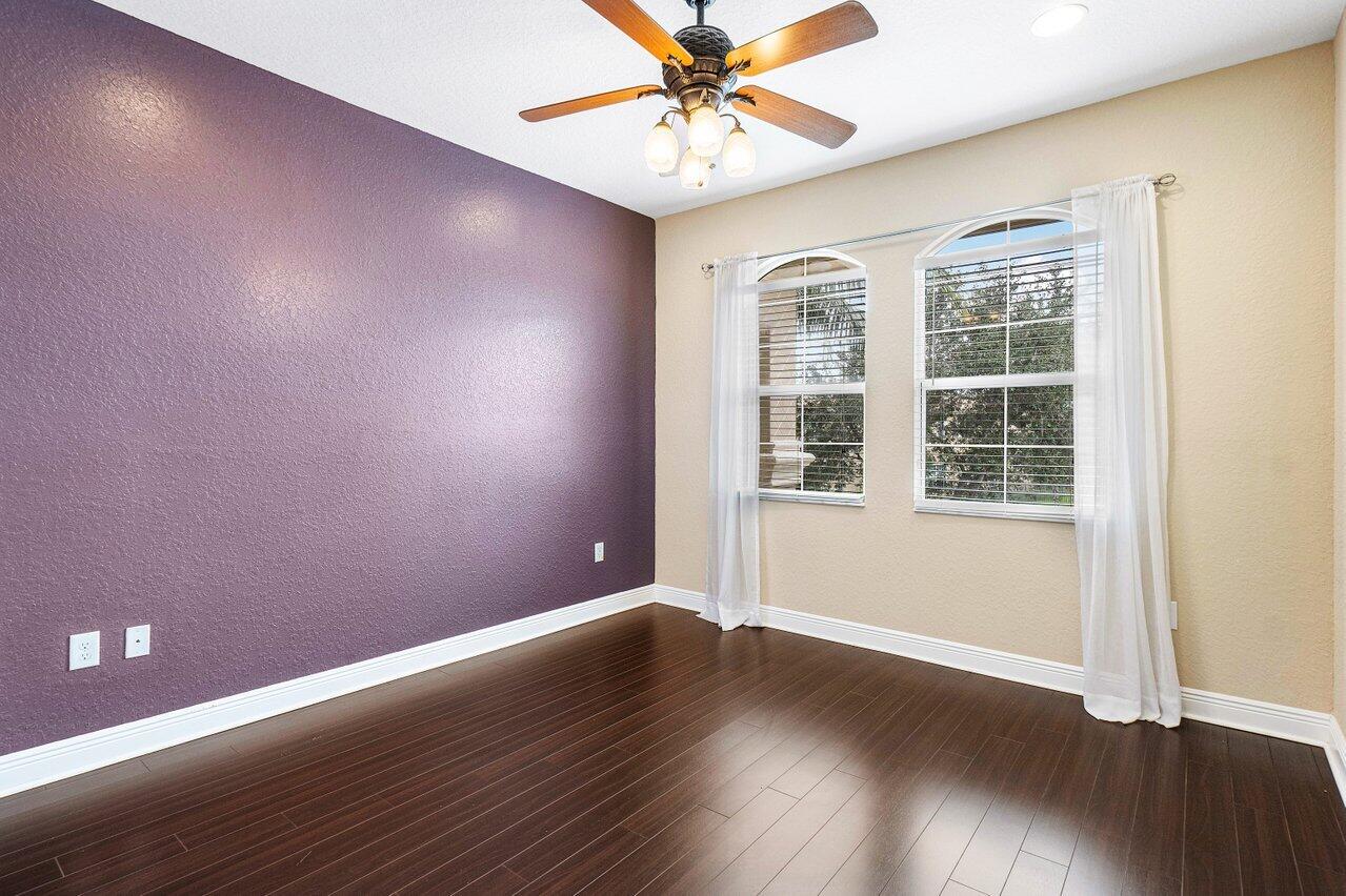 11843 Fox Hill Circle