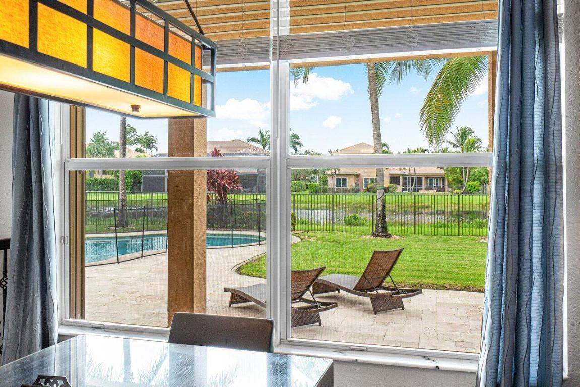 11843 Fox Hill Circle