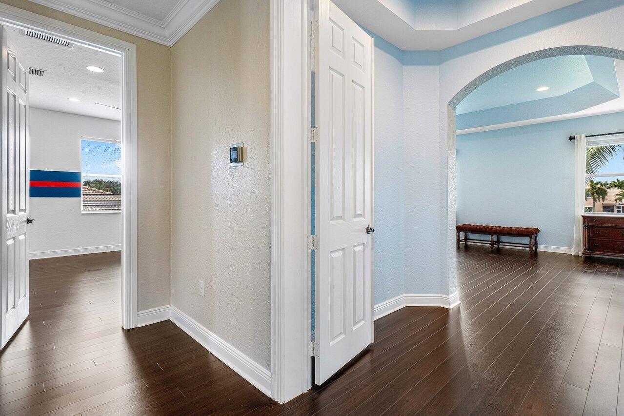 11843 Fox Hill Circle