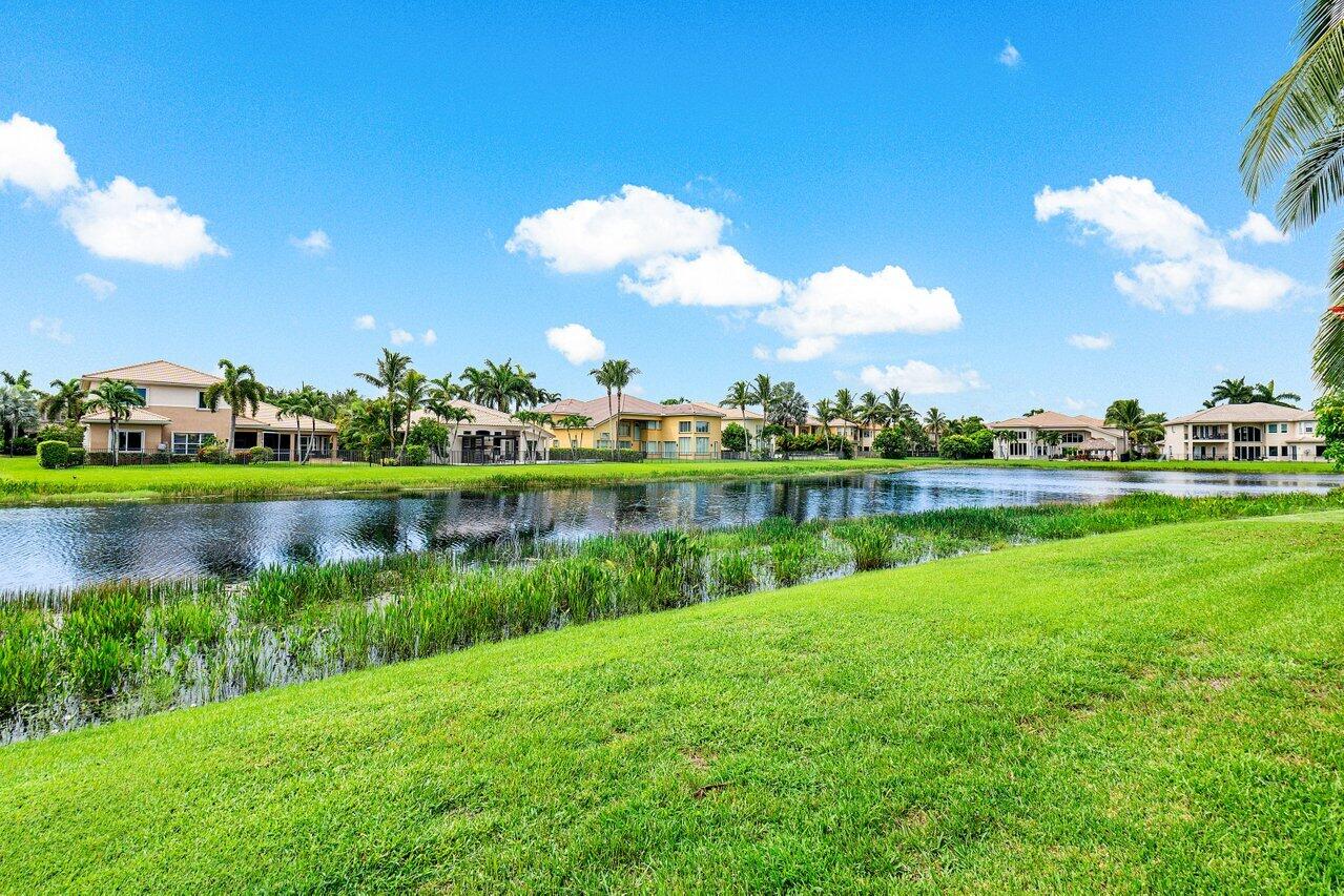 11843 Fox Hill Circle