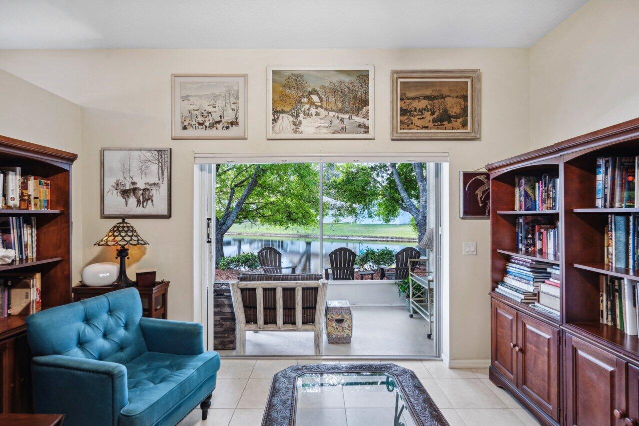 8233 Maidencane Place