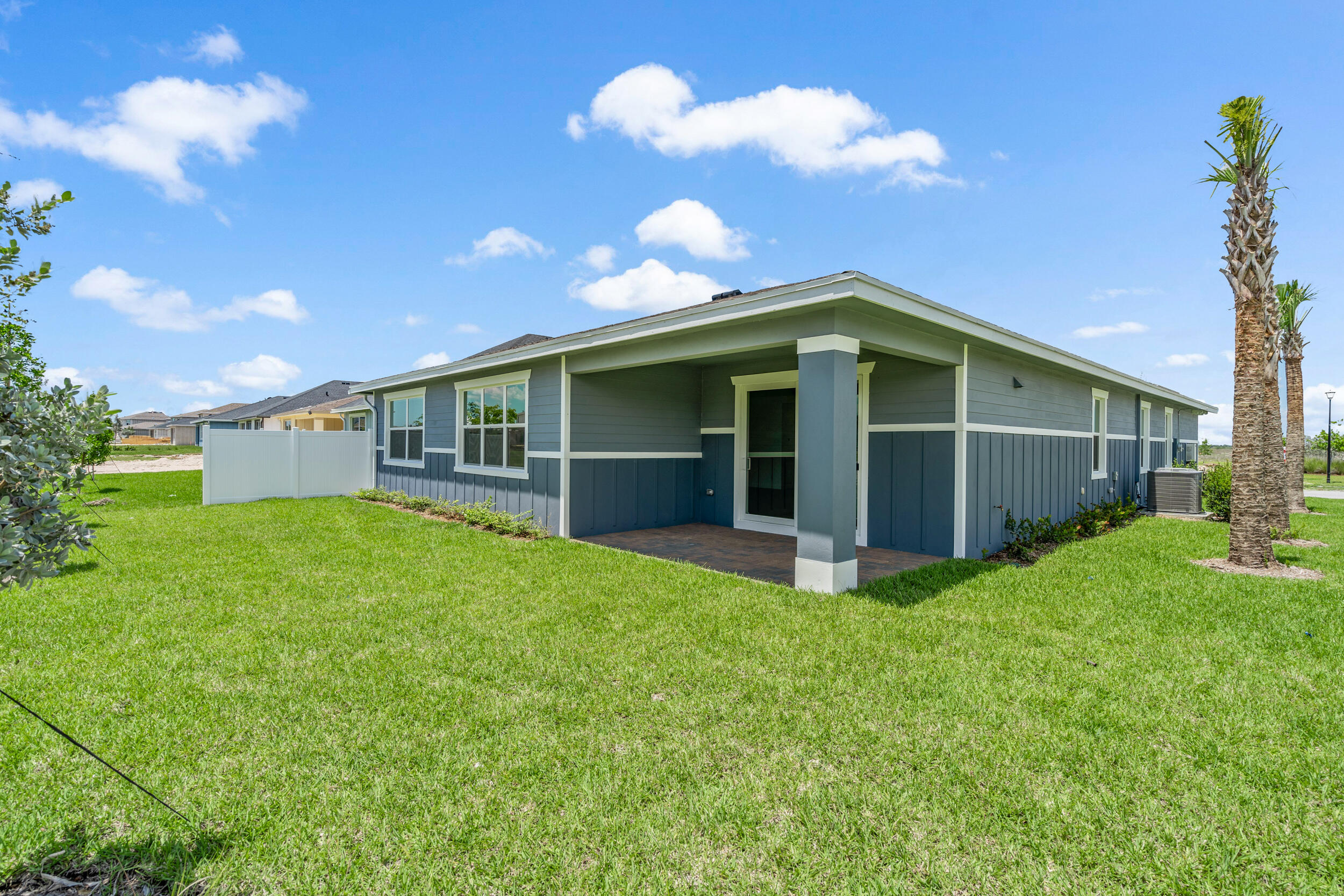 19564 Rugged Trunk Trail