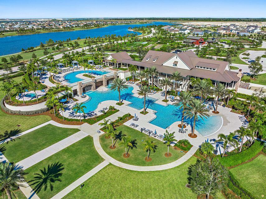 19564 Rugged Trunk Trail