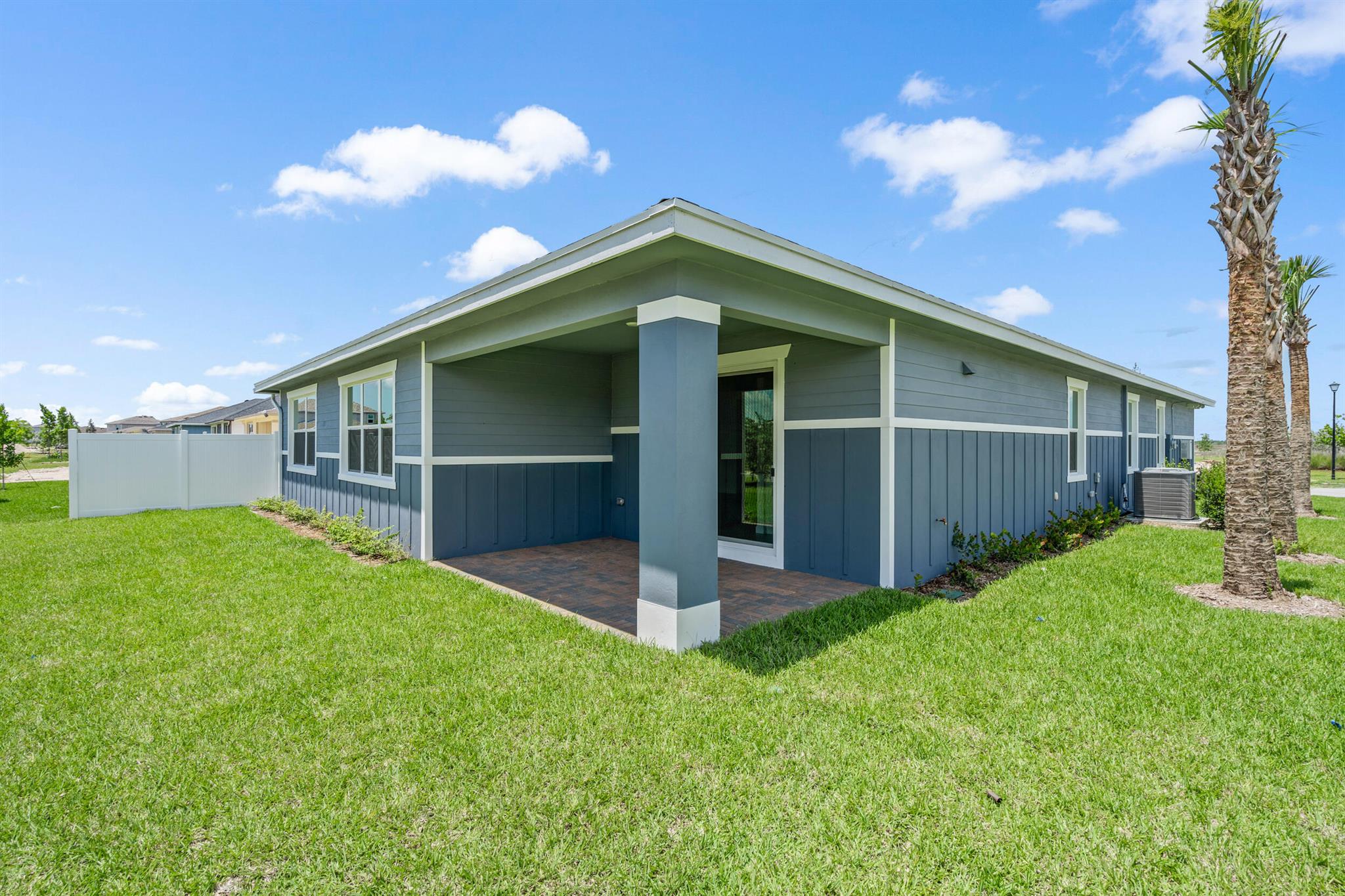 19564 Rugged Trunk Trail