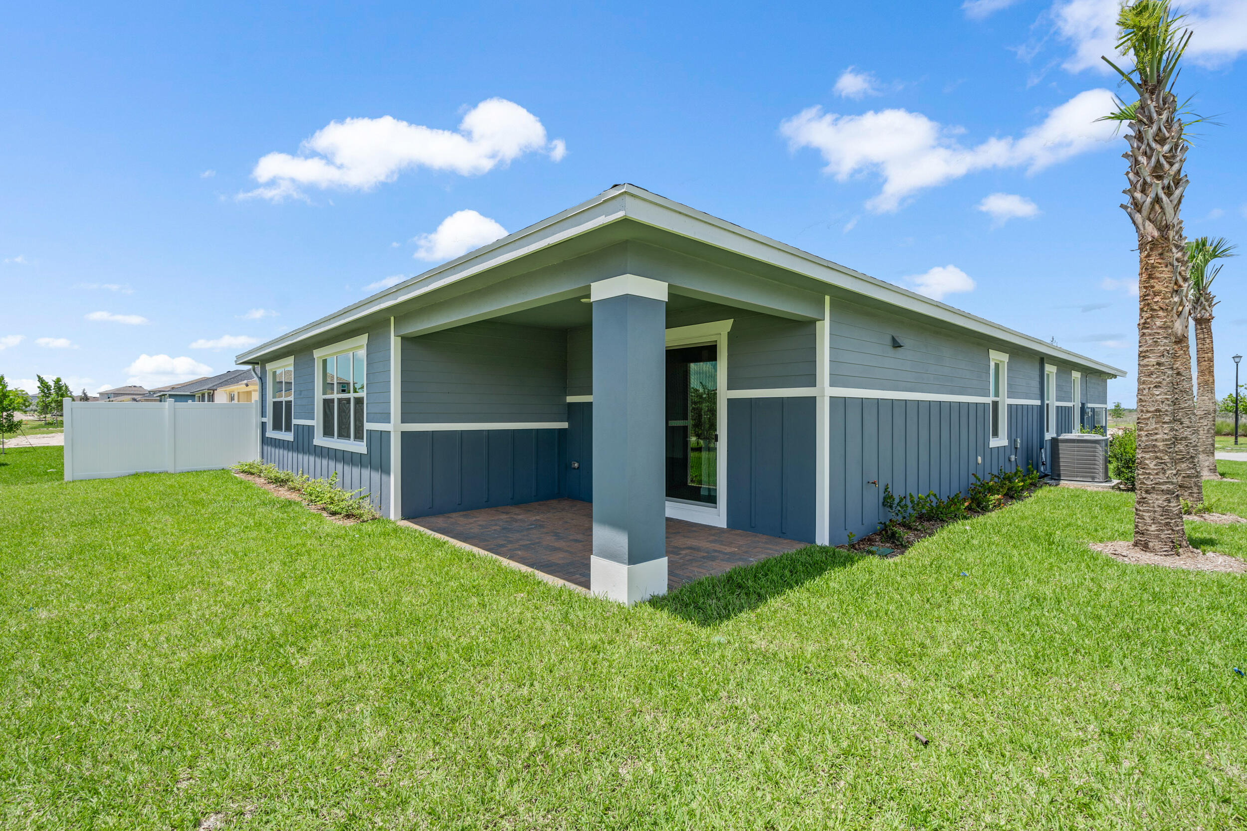 19564 Rugged Trunk Trail