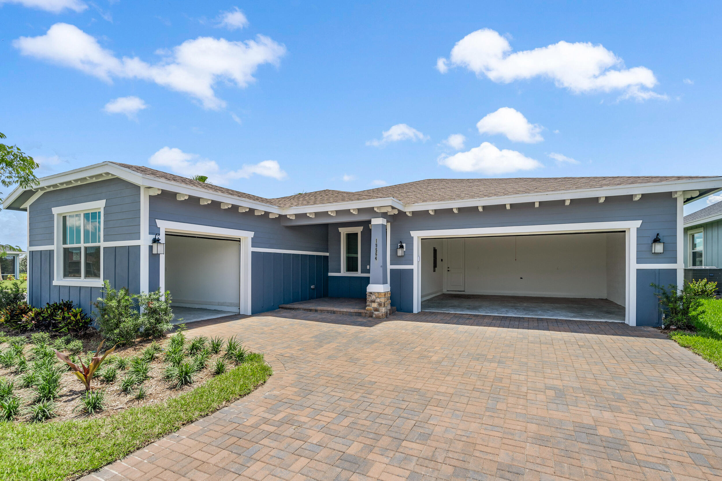 19564 Rugged Trunk Trail