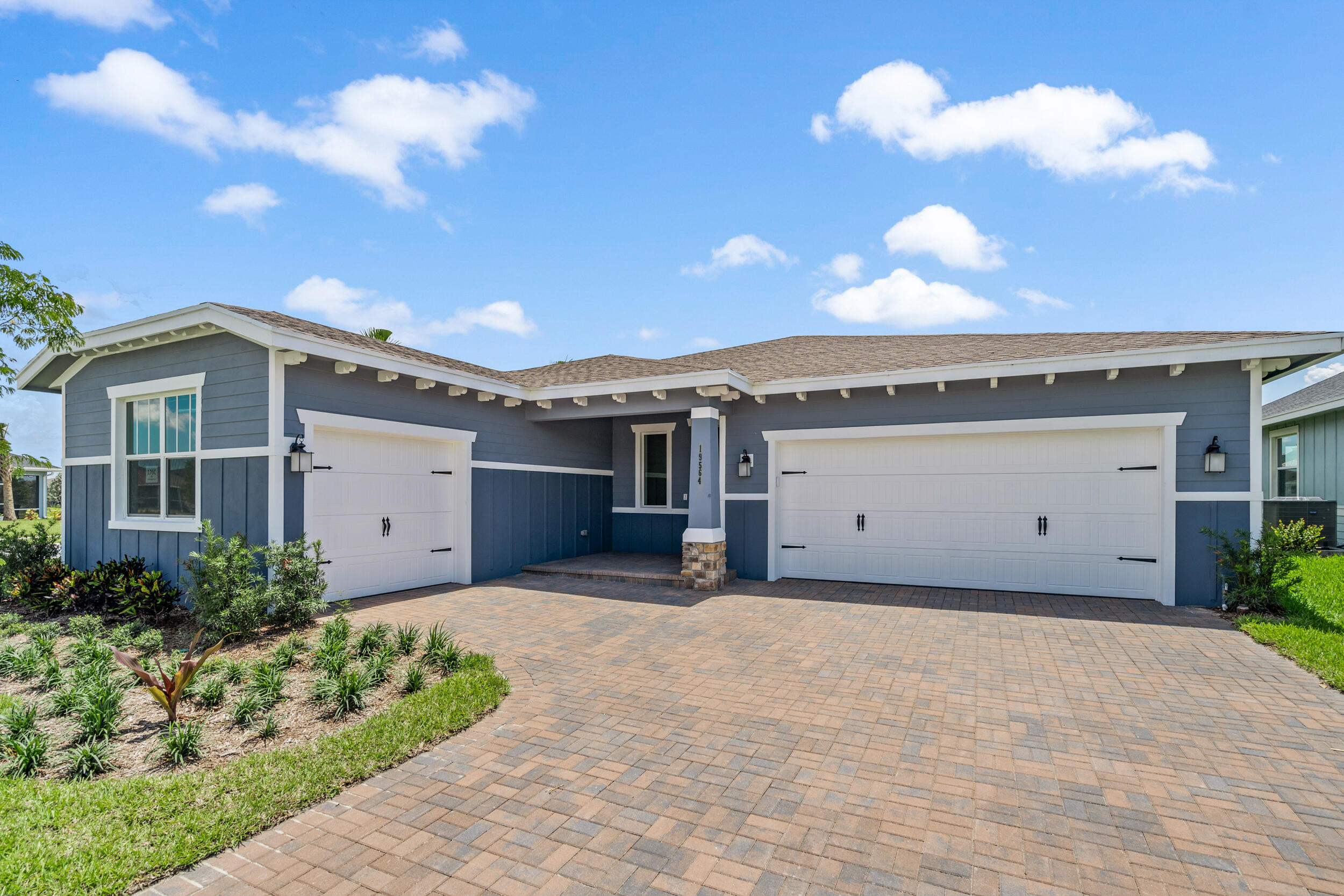 19564 Rugged Trunk Trail