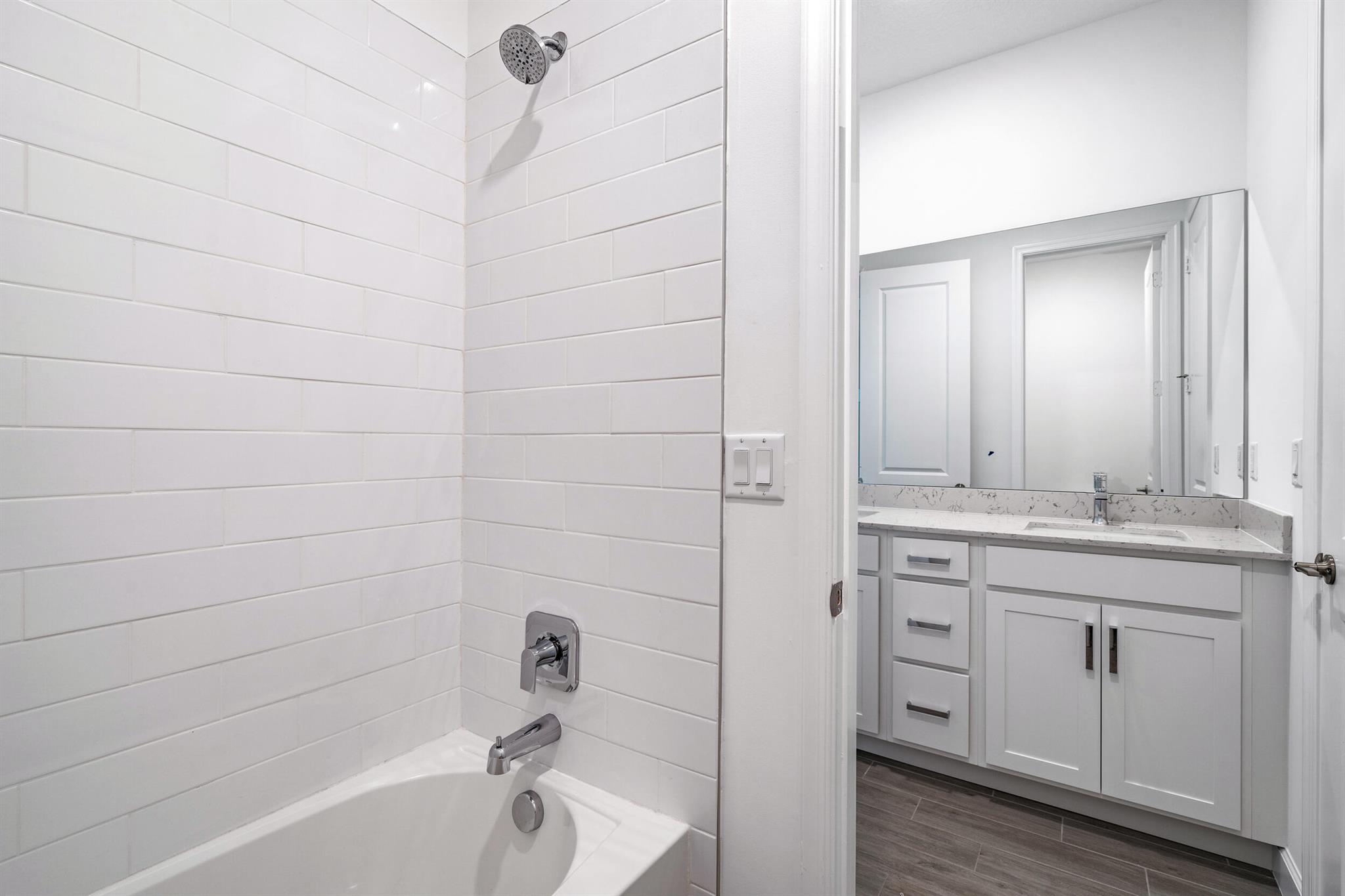 19564 Rugged Trunk Trail