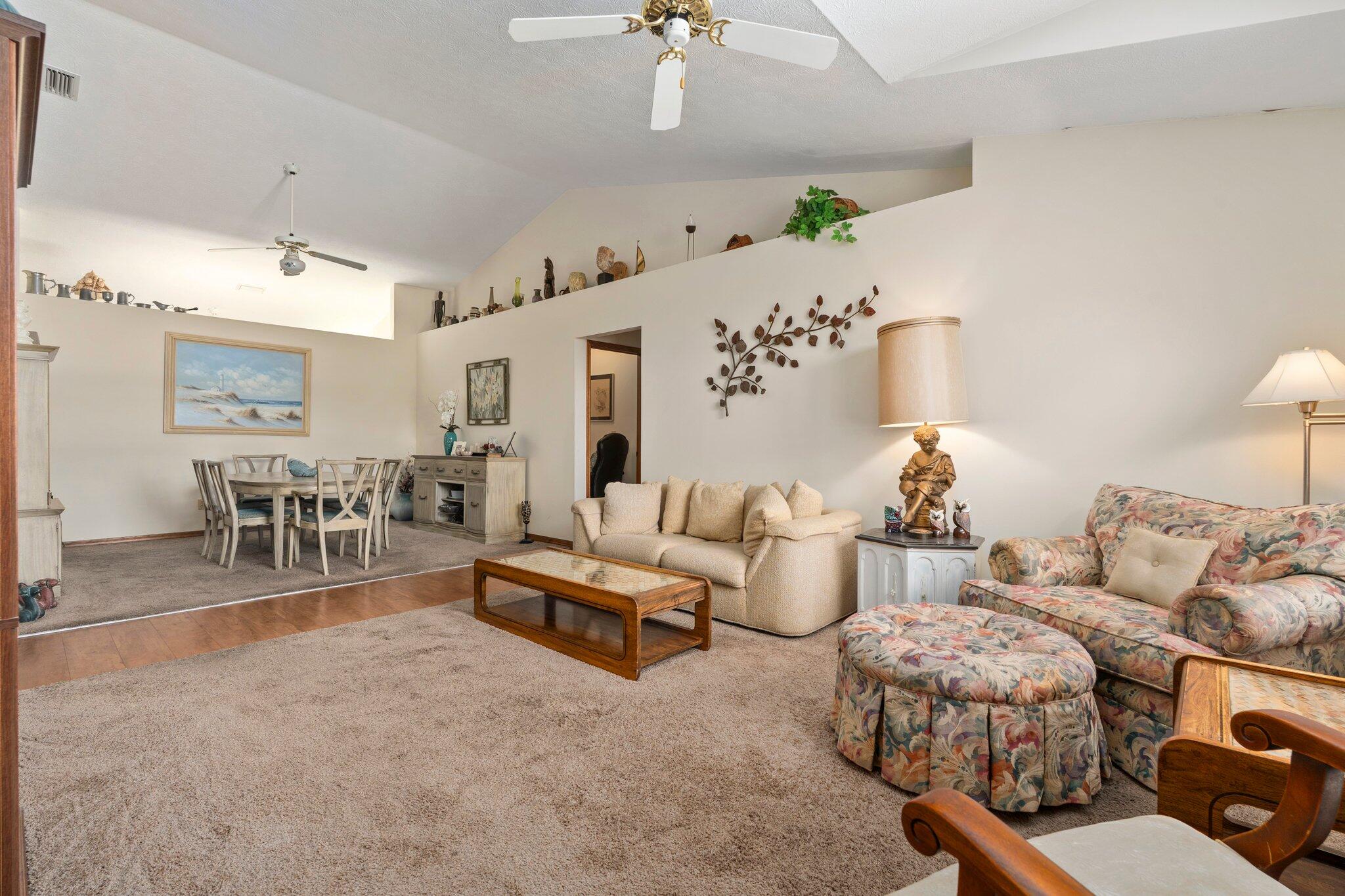 2356 SE Calcutta Circle