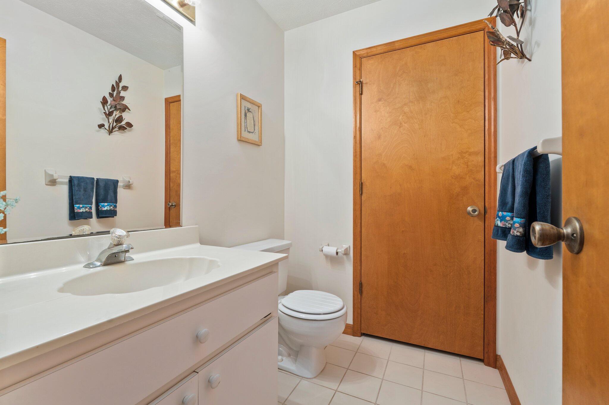 2356 SE Calcutta Circle