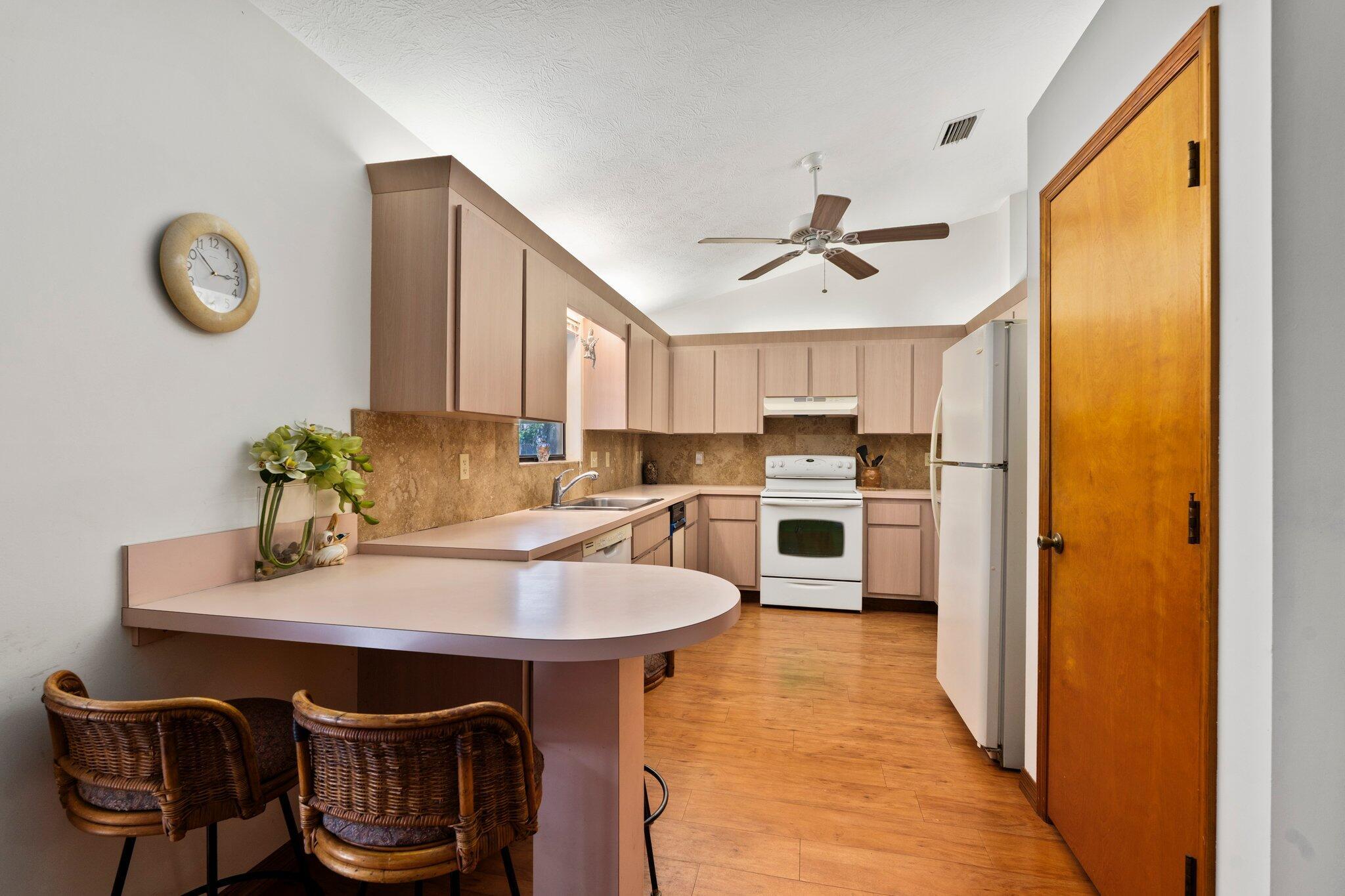 2356 SE Calcutta Circle