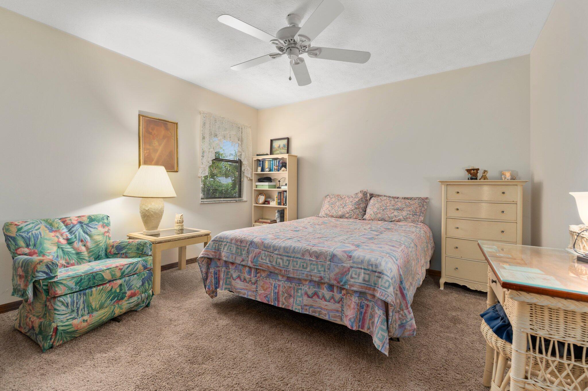 2356 SE Calcutta Circle