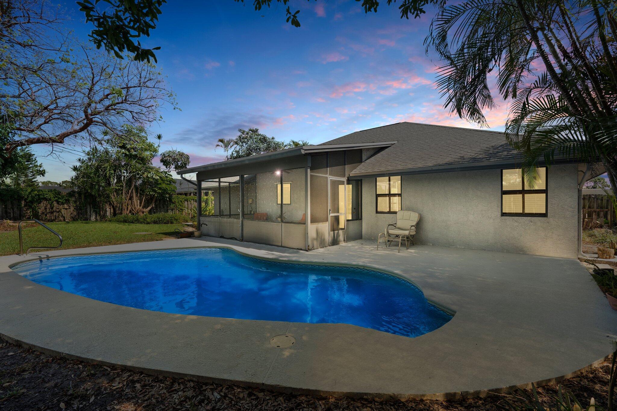 2356 SE Calcutta Circle