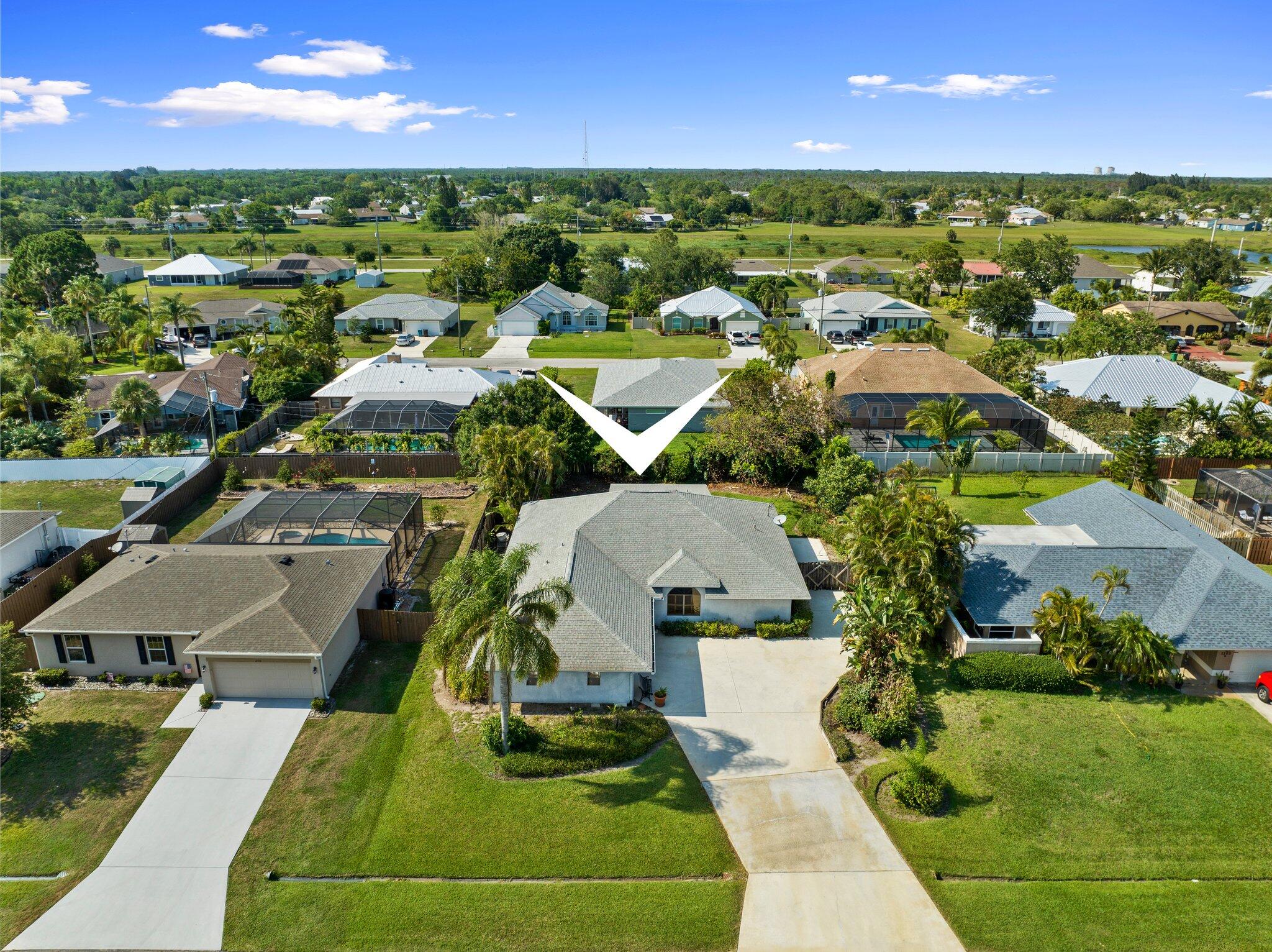 2356 SE Calcutta Circle