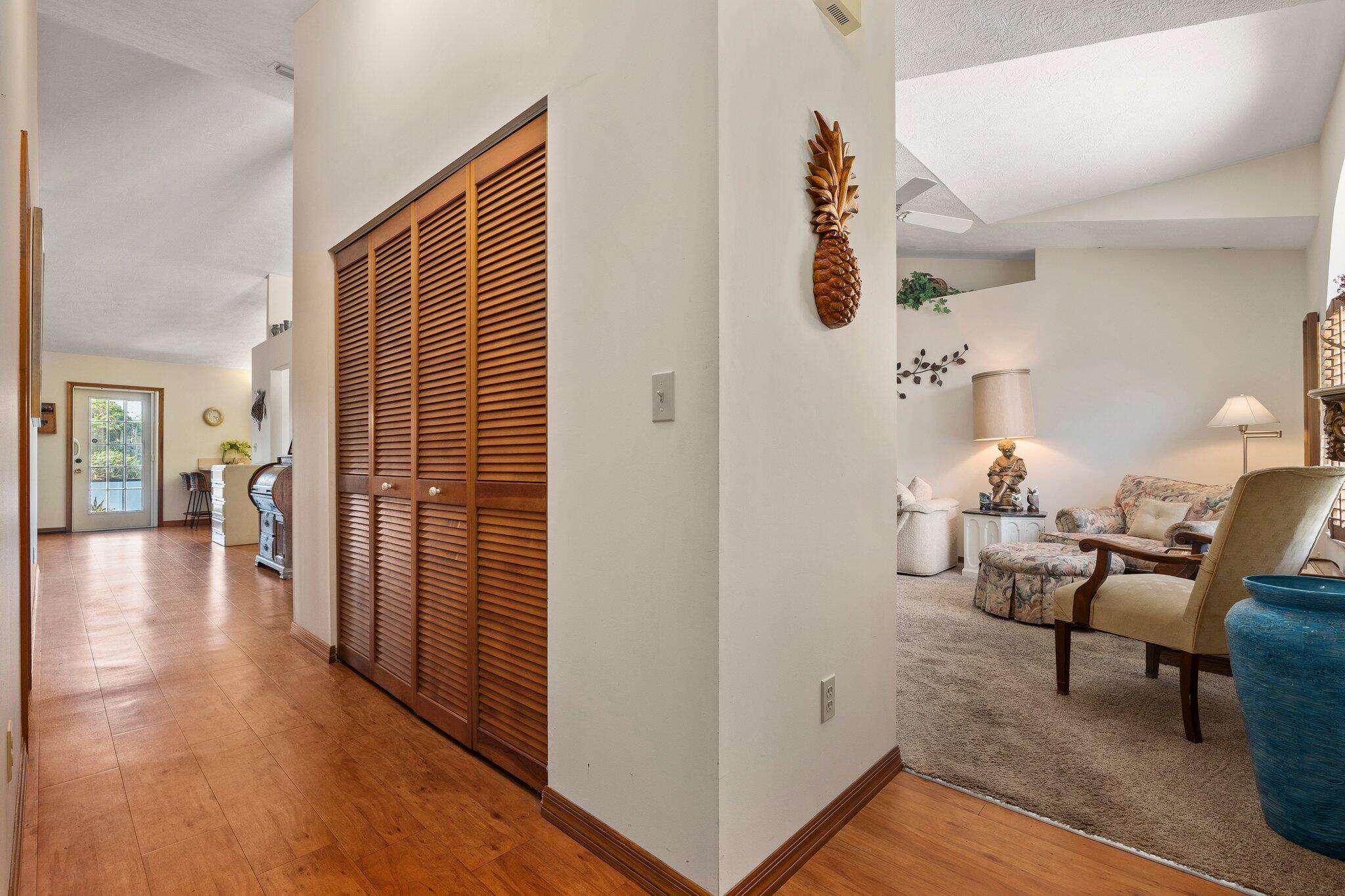 2356 SE Calcutta Circle