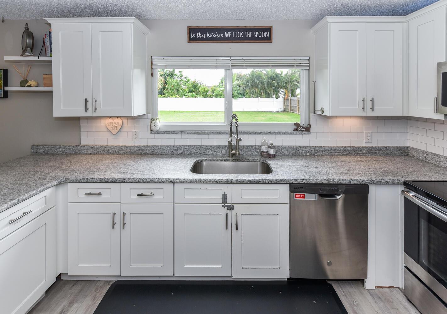 1967 SE Dranson Circle