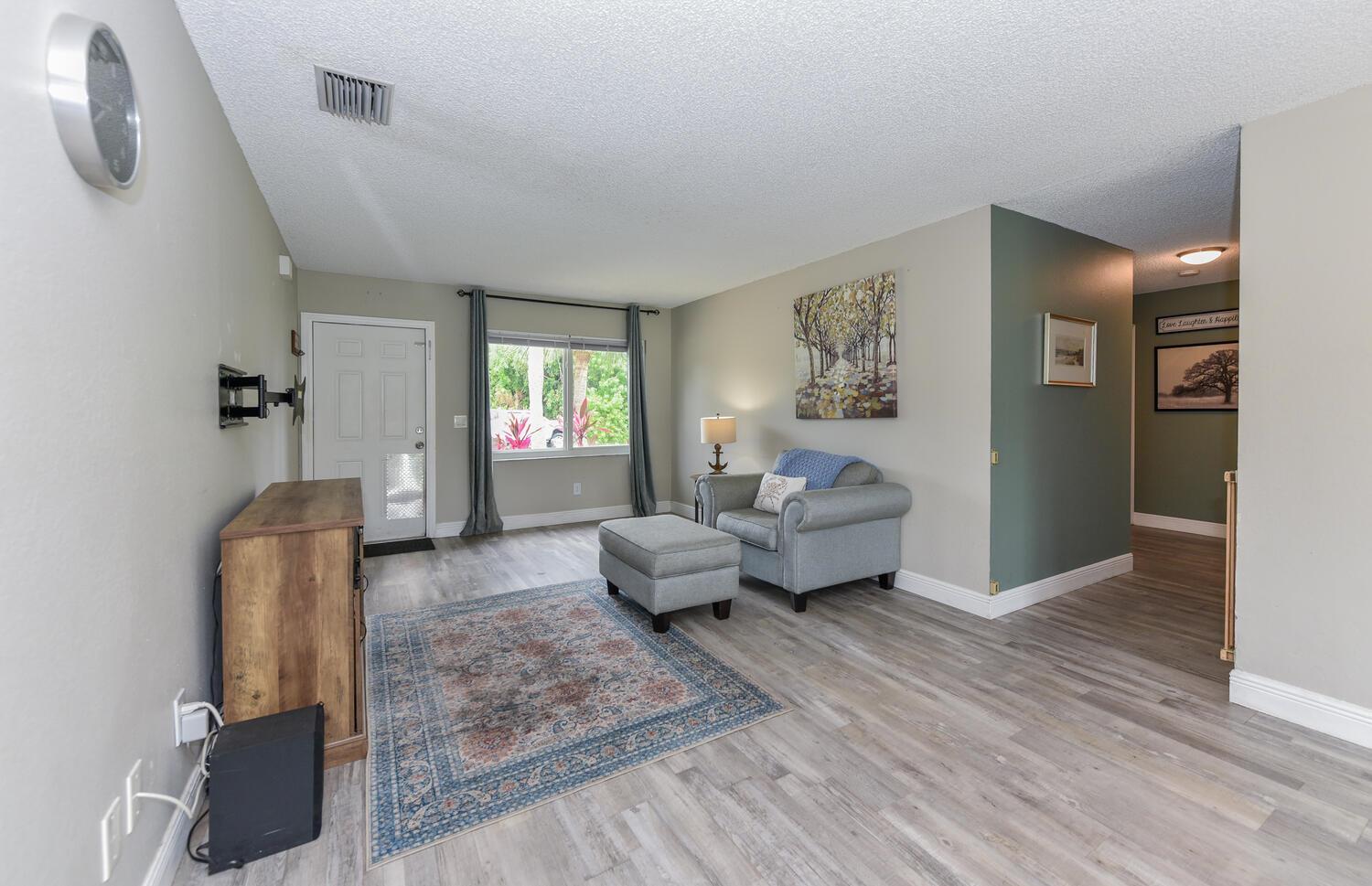 1967 SE Dranson Circle