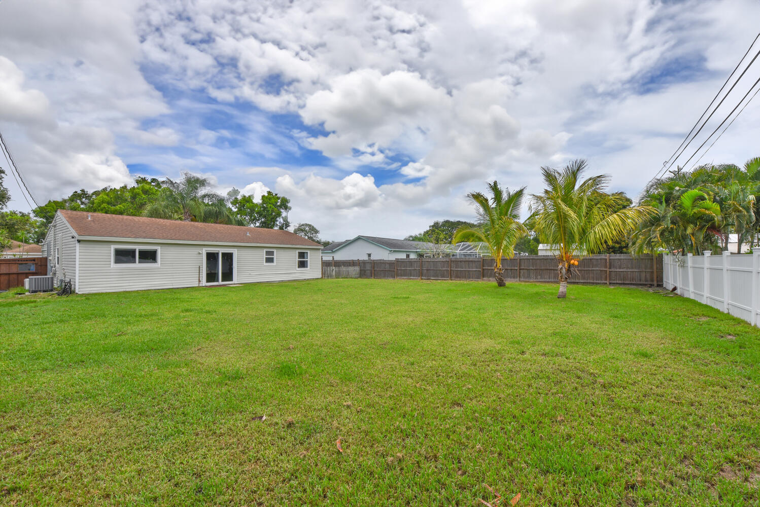 1967 SE Dranson Circle