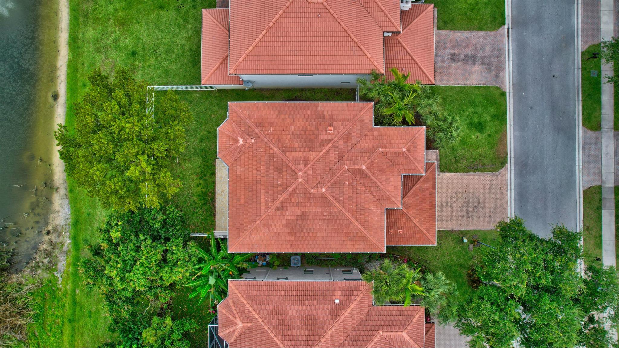 7109 Old Orchard Way