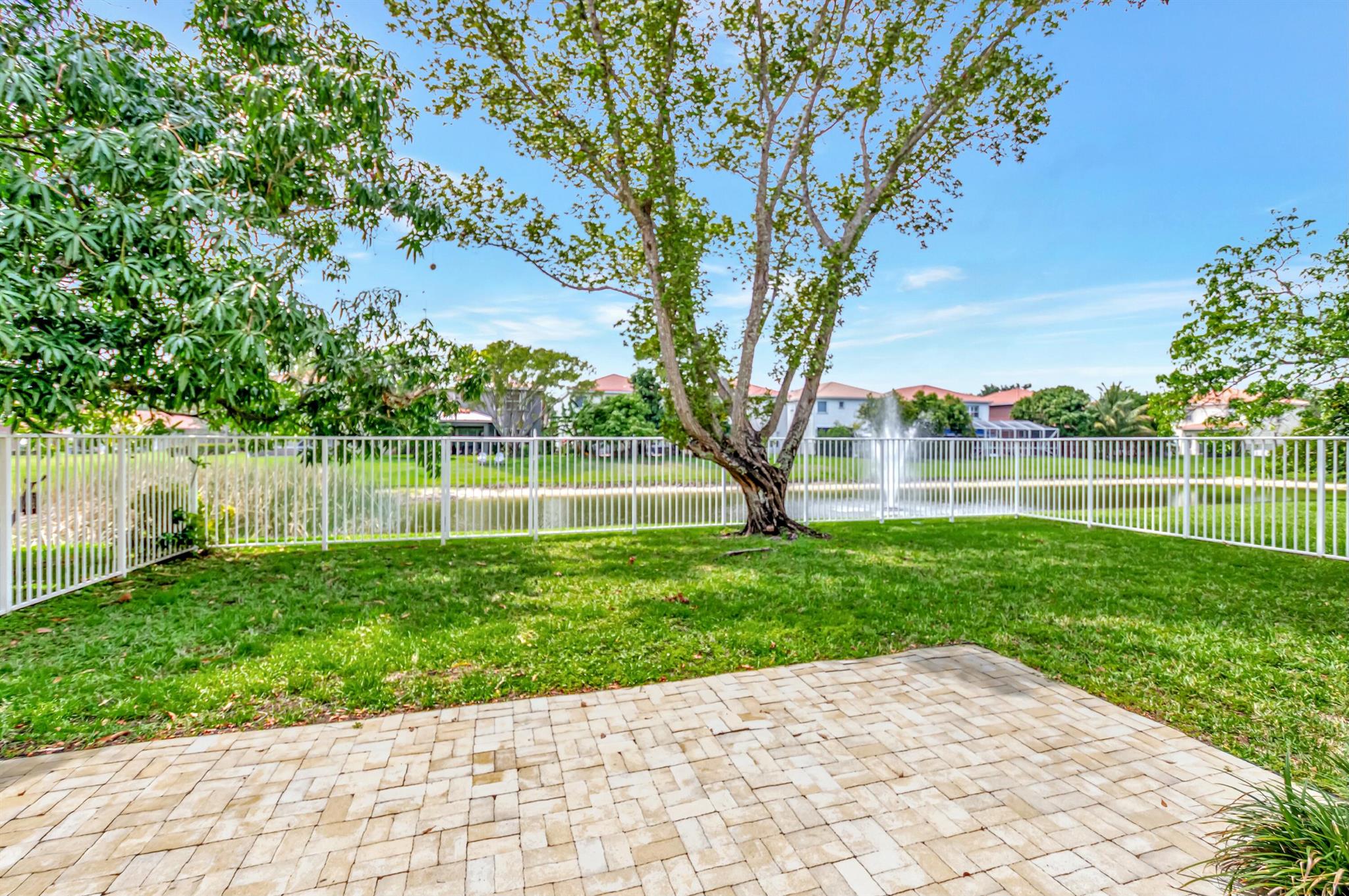 7109 Old Orchard Way